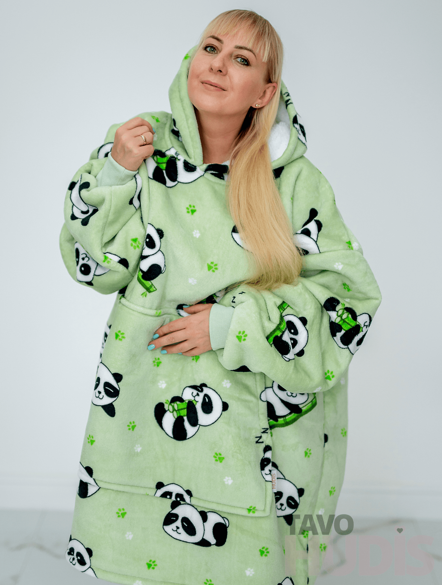 Zaļš pandas hudijs